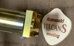 革のキーホルダーに焼印