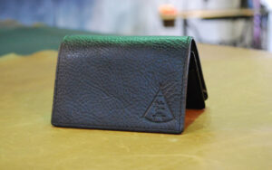 革サイフに焼印